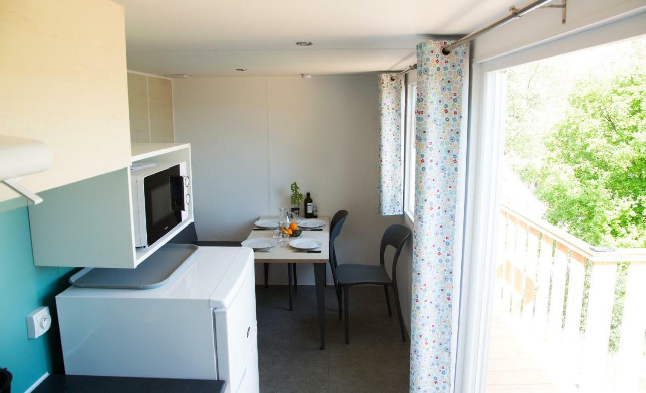 Camping les Chênes Chauzon Exterior foto